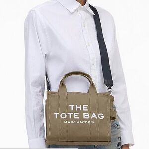 NWT The Canvas Tote Bag in Slate Green
Marc Jacobs(NWT)